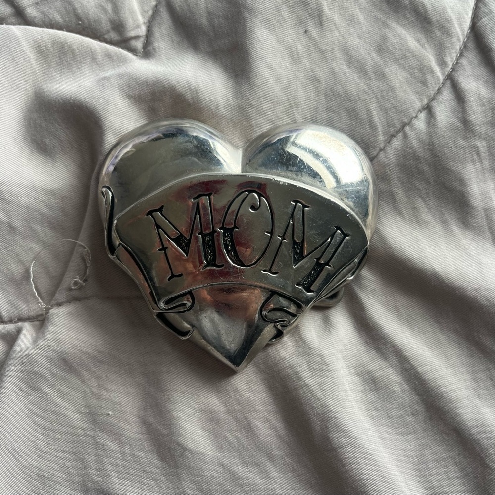 Vintage Rock Rebel Heart-Shaped Silver Mom Belt Buckle